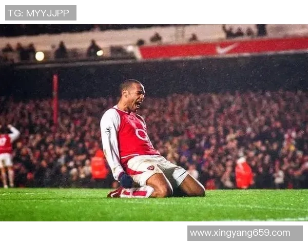 亨利领衔史上足球百大球星榜单 揭示足坛传奇背后的辉煌与挑战